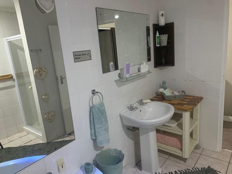 4 Bedroom Property for Sale in Fraaiuitsig Western Cape